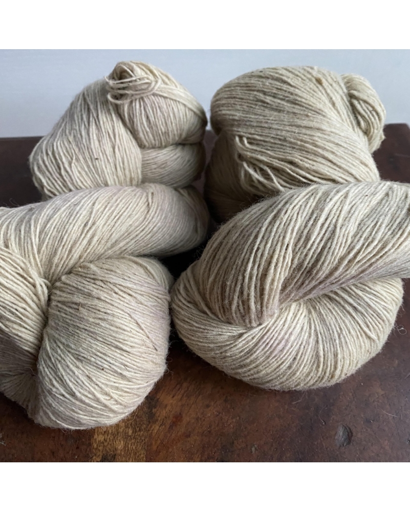 "Dundaga"- latvian sheep wool 6/1 lace
